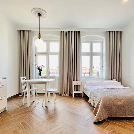 - Apartmán