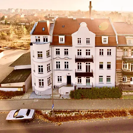 - Apartmán *