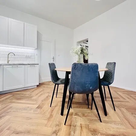 - Apartamento Lubiń
