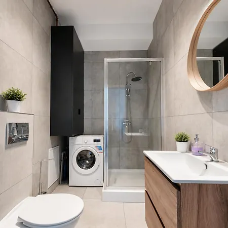 - Apartmán